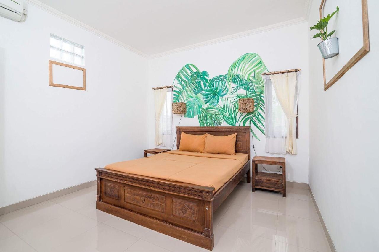 Riviera House Hotel Canggu Esterno foto
